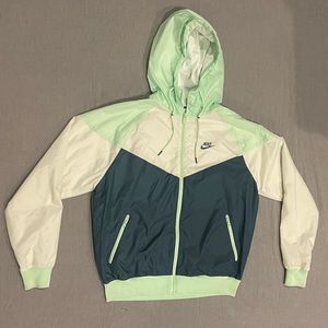 Men’s Nike Windbreaker